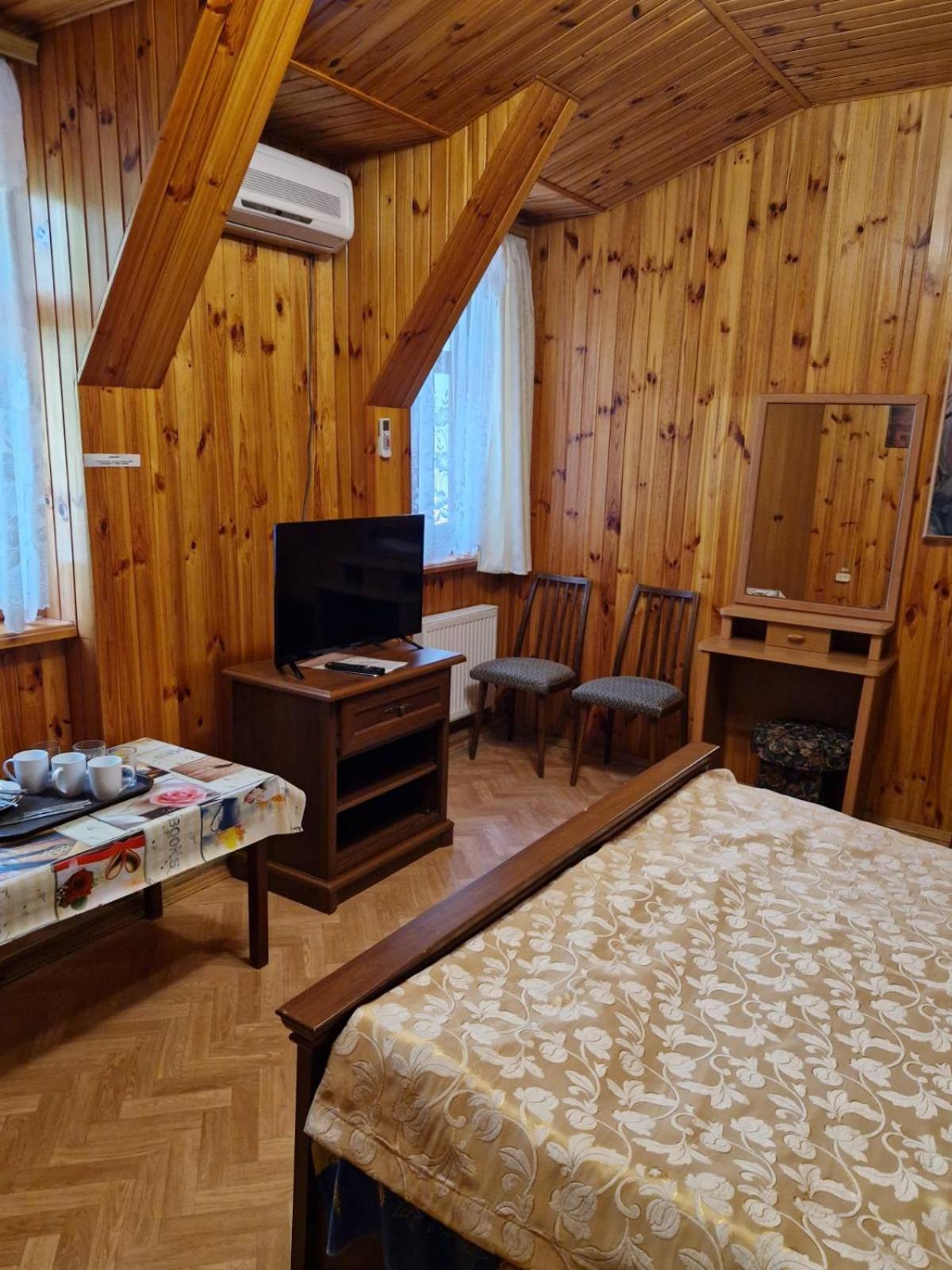 Nautilus Otel Odessa Dış mekan fotoğraf